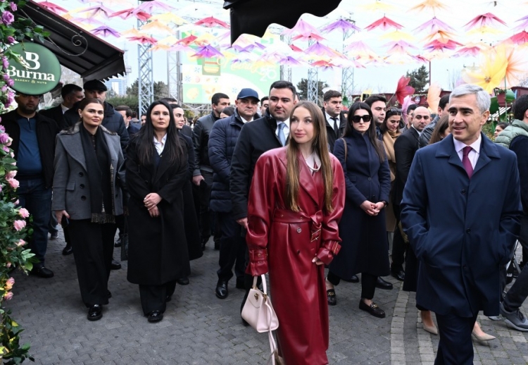 Alena Əliyeva Novruz yarmarkasını ziyarət edib -