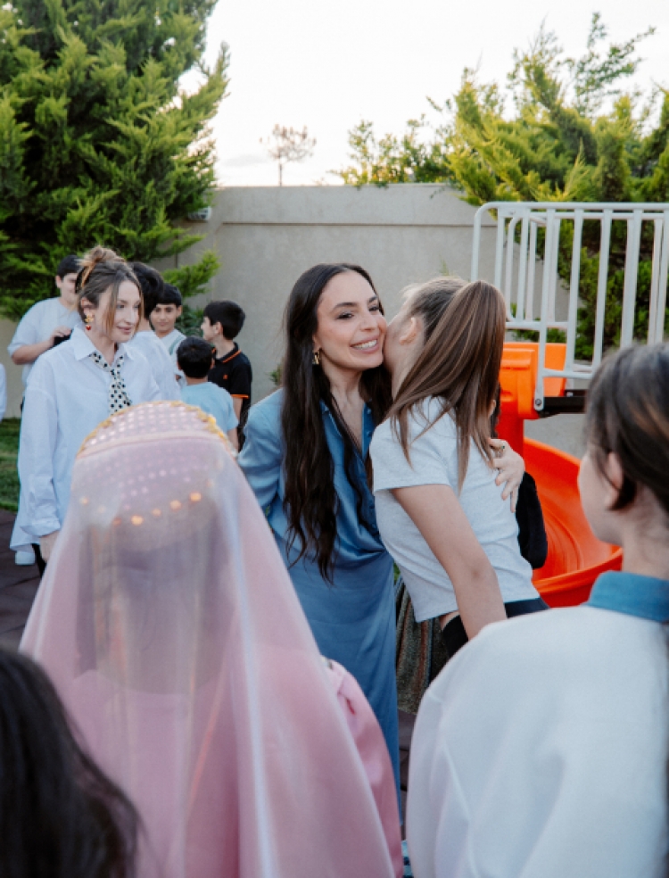 Leyla Əliyeva və Alona Əliyeva Sosial Reabilitasiya Mərkəzini ziyarət edib -