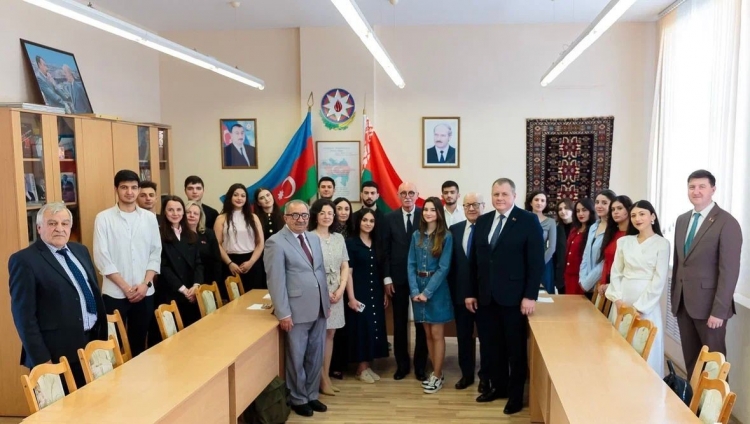 Firudin Qurbanov Belarusda səfərdə olub