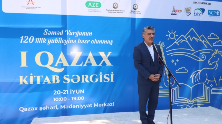 "Bölgələrə kitabla gəlirik" -