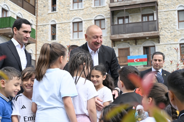 Prezidentlər Şuşada -