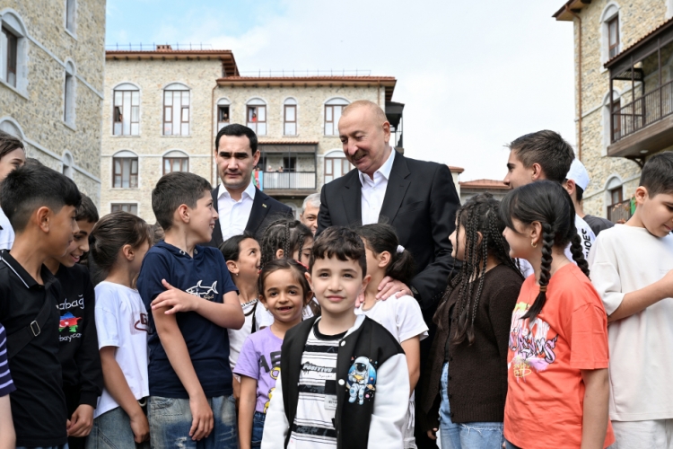 Prezidentlər Şuşada -